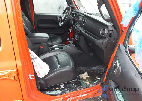 2018 Jeep Wrangler Unlimited Sahara 4X4 из США, поврежденный, VIN 1C4HJXEG4JW174635